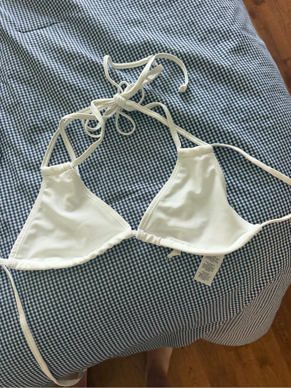 PrettyLittleThing White Triangle Bandeau Swim Top